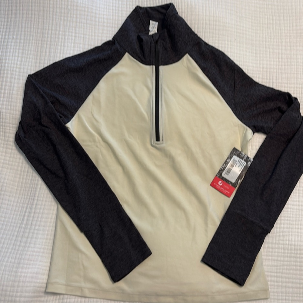 Brand New Oisellle Lux Half Zip size small